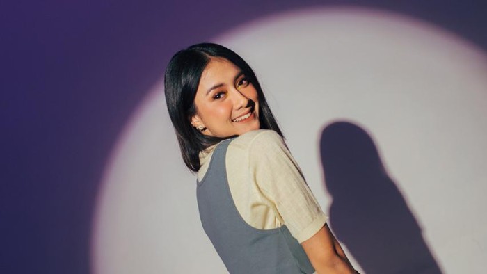 Fakta Menarik Lagu “Runaway” Milik Rahmania Astrini.