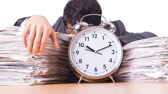 Dikejar Deadline Tugas Kuliah? 3 Tips Ini Akan Membantumu!