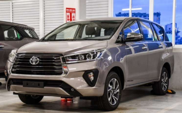 Toyota Beri Sinyal Produksi Innova Hybrid