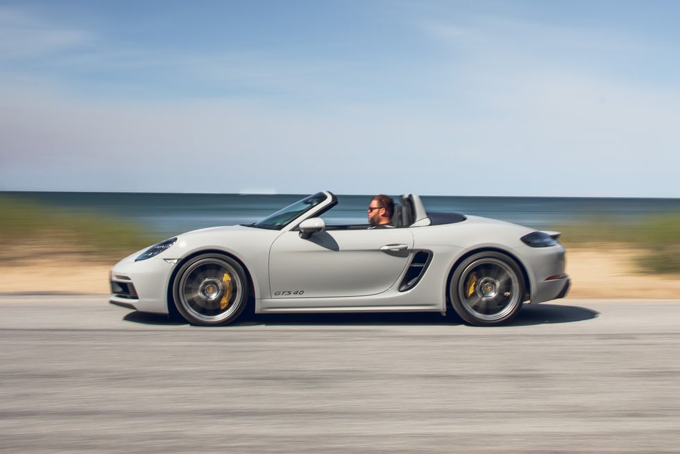 Rayakan Ultah, Porsche Rilis Edisi Terbatas Boxster GTS 4.0