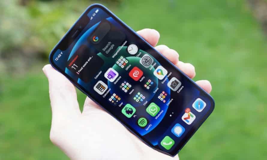 iPhone 12 Mini Tak Laku di Pasaran , Ini Penyababnya !