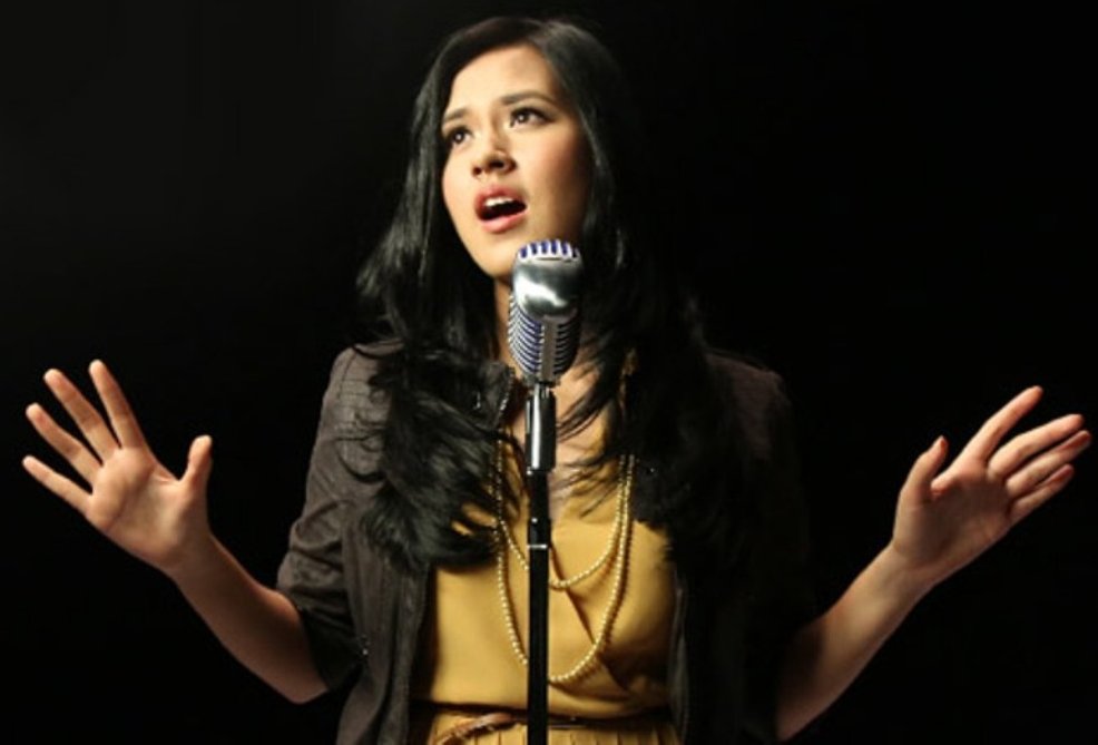 Penyanyi kondang tanah air raisa andriana