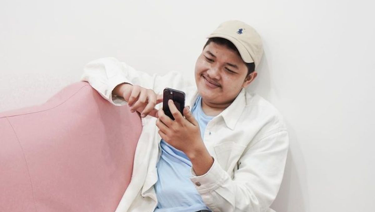 Nopek Novian, Dari Stand Up Comedy Academy Hingga Punya Pacar Seorang Jurnalis