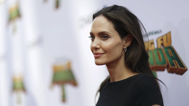 Fakta Angelina Jolie