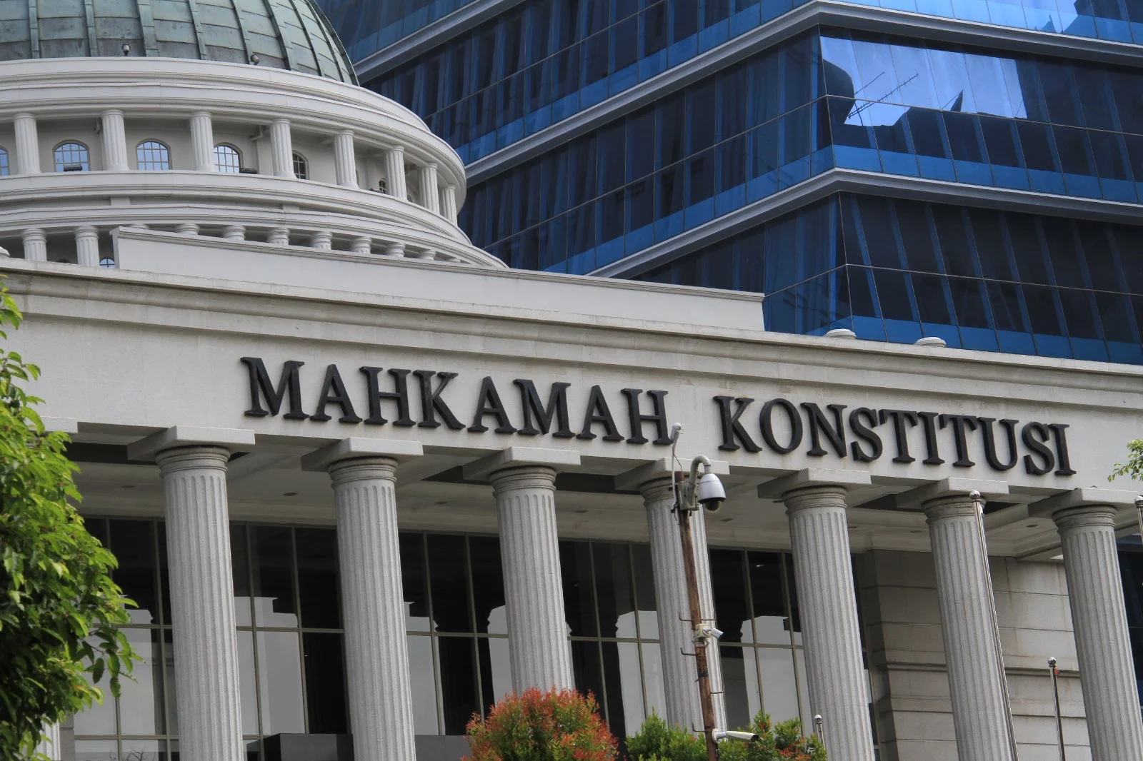 Ini Putusan MK Terkait Batasan Usia Maksimal Capres dan Cawapres