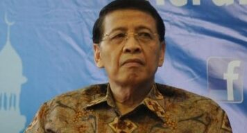 kabur-aja-dulu,-eks-menlu-hassan-wirajuda:-ekspresi-pemuda,-yang-tua-coba-lebih-toleran