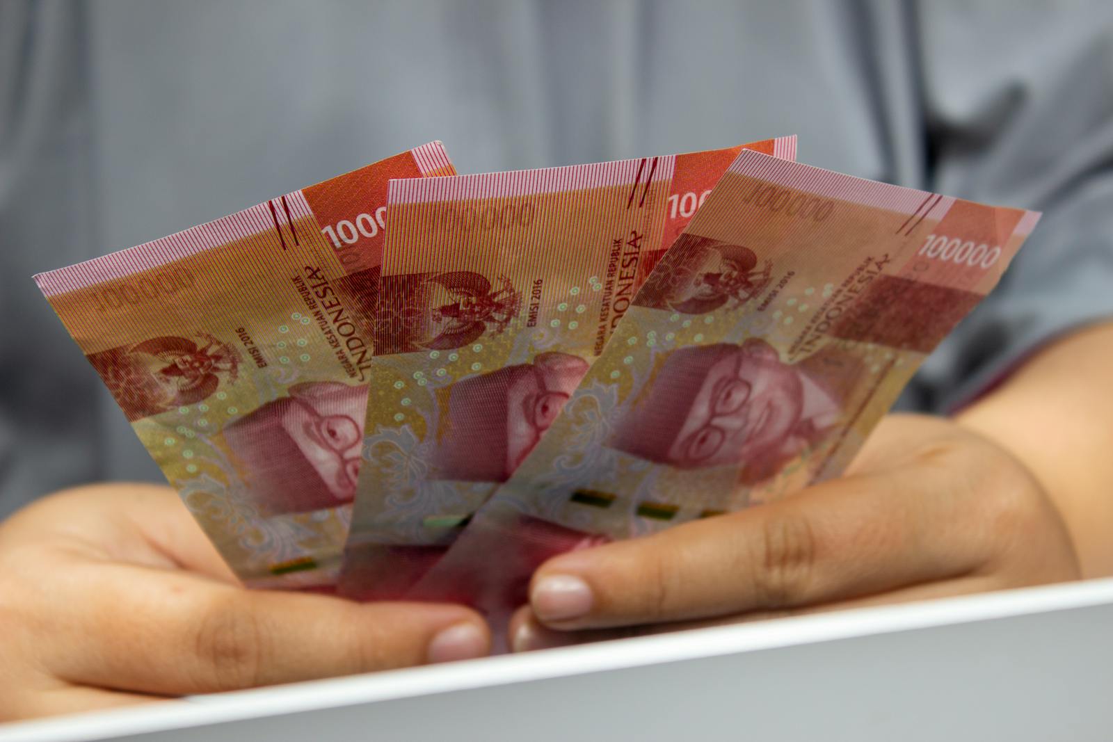 Aset Perbankan Syariah Melonjak 9,88%, OJK Dorong Konsolidasi