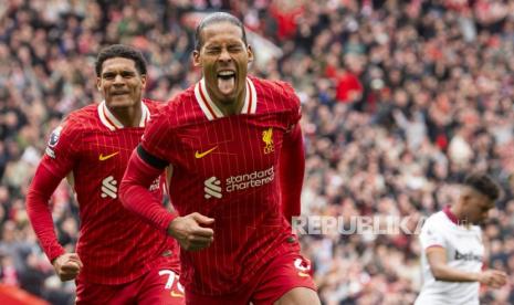 van-dijk-bangga-bantu-liverpool-makin-dekat-menuju-gelar-impian