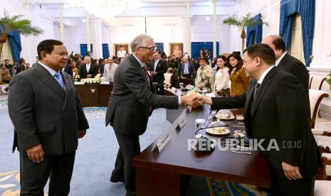 Prabowo Gandeng Haji Isam Temui Bill Gates di Istana