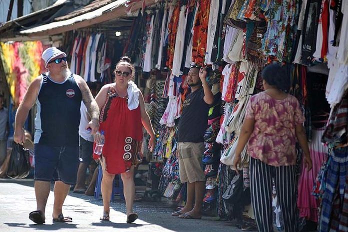 balipostcom turunnya perekonomian bali perlu penanganan segera 01 696x464