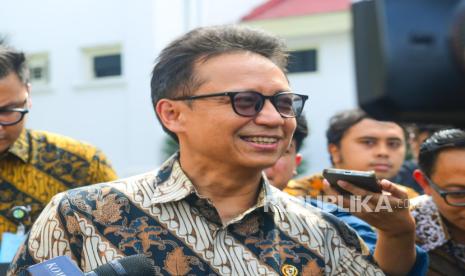 Batuk? Menkes Minta Warga Segera Periksa Diri