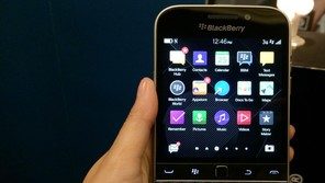 Blackberry Kembali Populer: Ini Alasan Gen Z Mulai Meliriknya