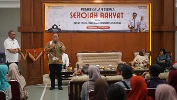komdigi-minta-orang-tua-dukung-anak-di-sekolah-rakyat:-dikelola-negara