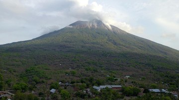 Ili Lewotolok Erupsi, Muntahkan Lava! Warga Harus Segera Mengungsi!
