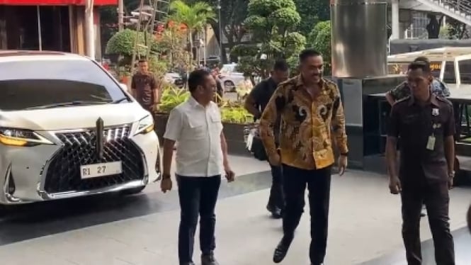 Menteri UMKM Jelaskan Surat Istri ke KPK