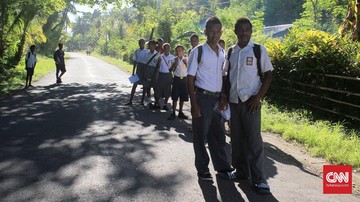 dpr-prihatin-angka-partisipasi-sekolah-jenjang-sma-turun-signifikan