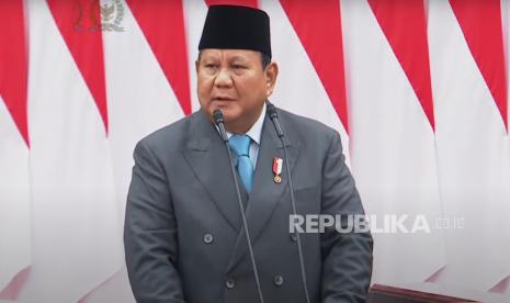 presiden-banggakan-capaian-pertanian:-stok-beras-kuat,-petani-tersenyum