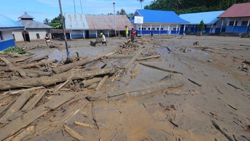 Banjir Landa Donggala, Ratusan Warga Mengungsi dari Rumah