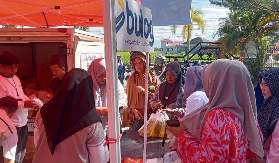 Gerakan Pangan Murah Atasi Inflasi, Warga Pariaman Antusias