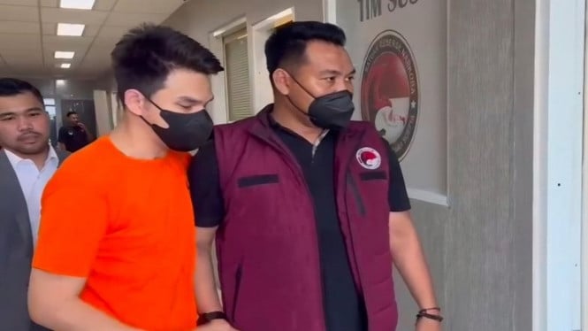 Jonathan Frizzy Divonis, Vape Berisi Obat Keras Jadi Sorotan