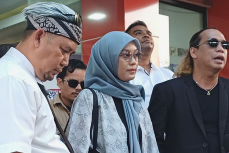 Mantan Karyawan Ashanty Diperiksa Polisi, Ungkap Ancaman dan Bawa Bukti
