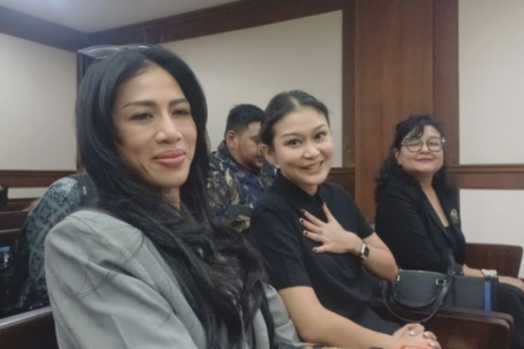 Marissa Anita Hadapi Sidang Cerai Perdana, Meditasi Diri di Berbagai Usia