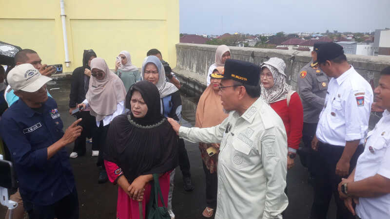 Siswa SMPN 25 Padang Latihan Evakuasi Tsunami, Wawako Imbau Warga
