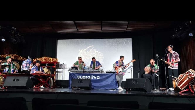 Suarajiwa Gelar Konser Perdana, Rayakan Kolaborasi Musik Lintas Negara