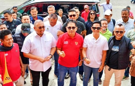 Andre Rosiade Bidik Kursi Ketua Asprov PSSI Sumbar