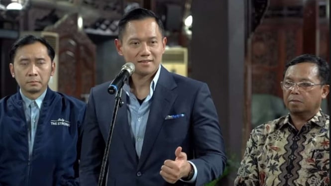 Sarwo Edhie Wibowo Raih Gelar Pahlawan Nasional