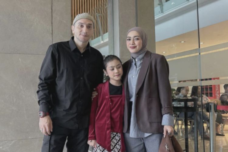 Gary Iskak Berpulang, Richa Novisha: Kini Tak Sakit Lagi