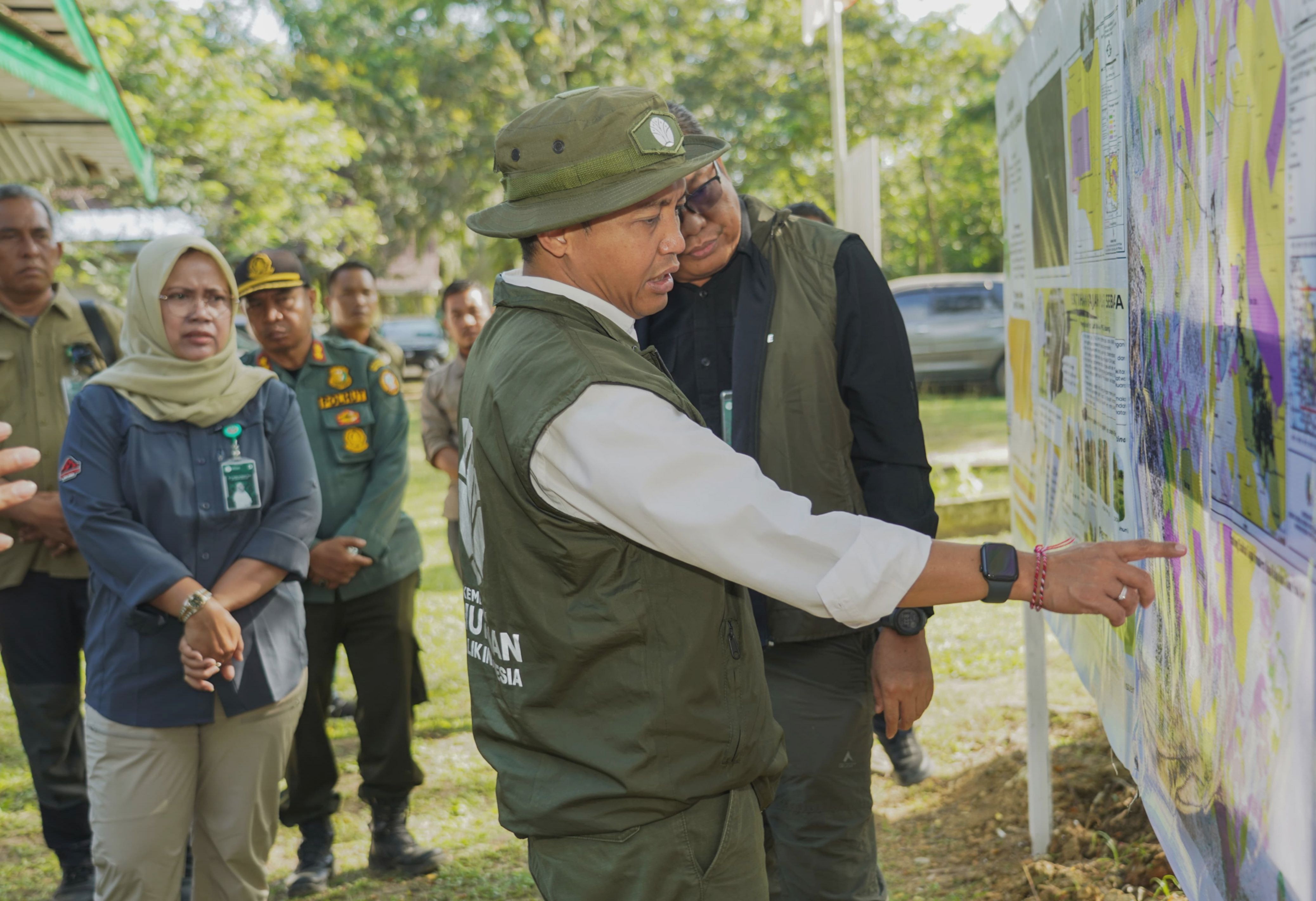Bencana Sumatera Picu Evaluasi Tata Kelola Hutan, Menhut Serukan Perbaikan