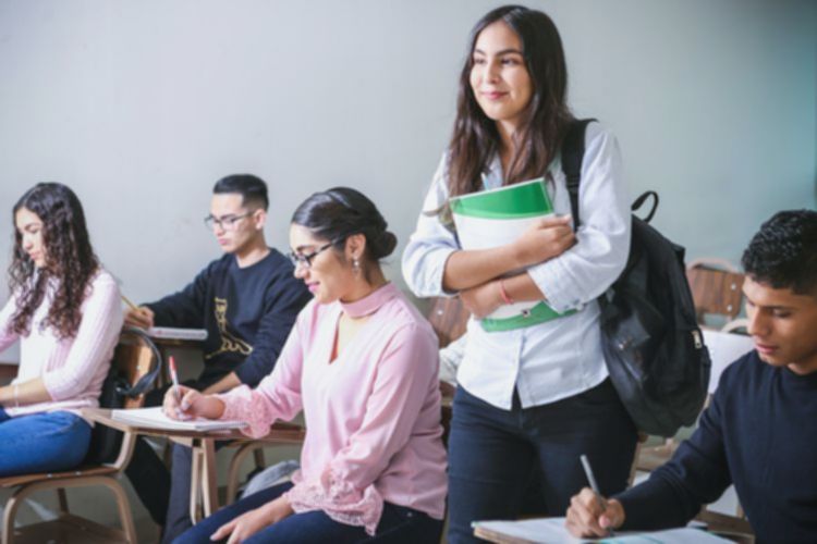 Kebijakan Visa Perketat, Jumlah Mahasiswa Asing di AS Anjlok.