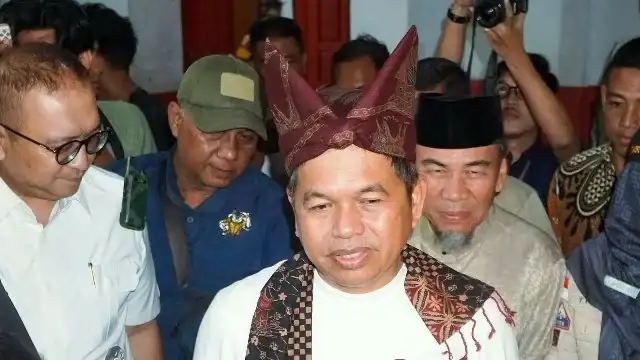 Gubernur Jabar Tawarkan Pembangunan Satu Kampung untuk Korban Banjir Padang