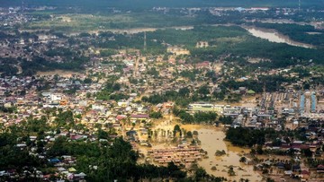 111-ribu-rumah-warga-di-aceh-rusak-diterjang-banjir-dan-longsor