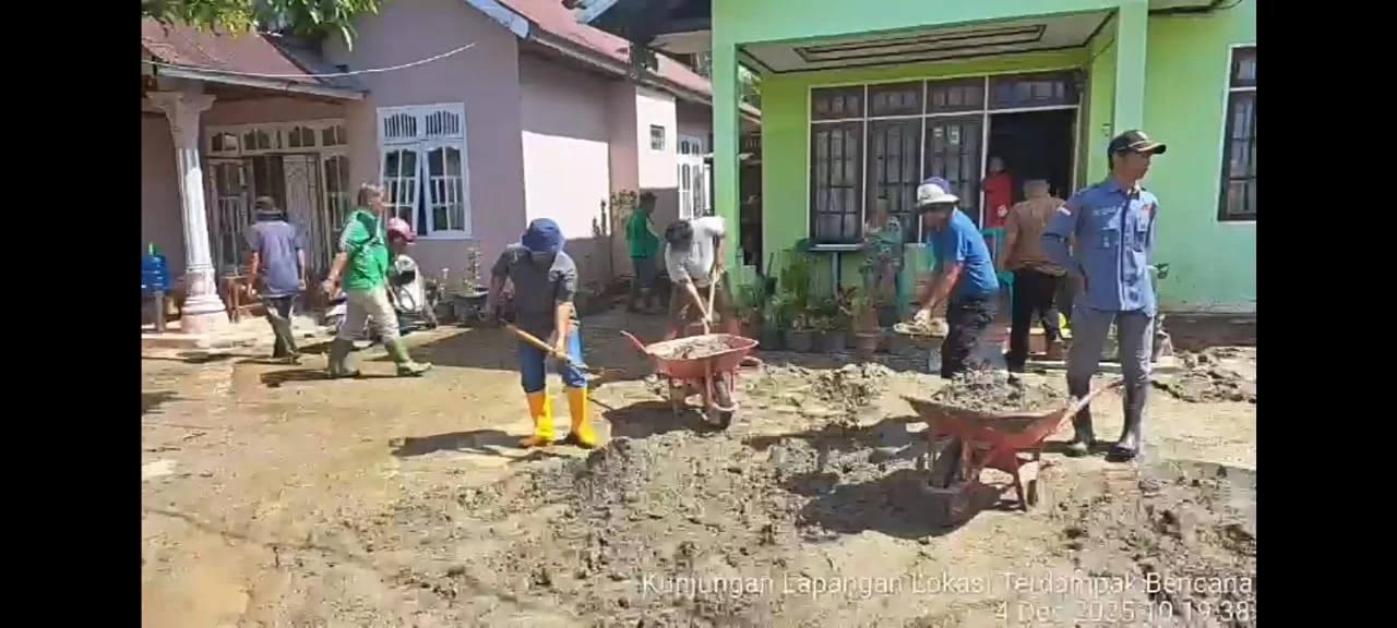 Disbuntanhor Sumbar Bantu Warga Bayua Pulihkan Diri dari Banjir