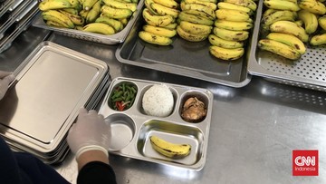Pemkab-BGN Sigap Salurkan Makanan Bergizi Bantu Korban Banjir