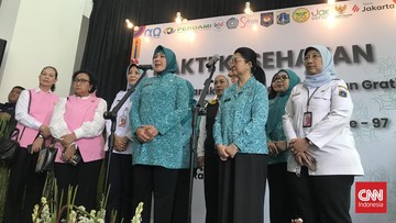 Pemprov DKI Operasi Katarak Gratis, Bagikan Kacamata Ribuan Warga