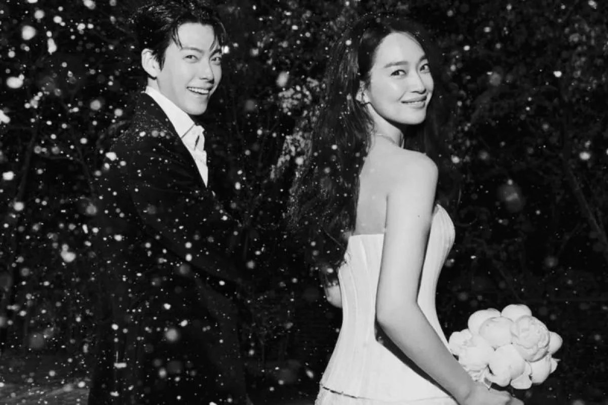 Shin Min Ah dan Kim Woo Bin Resmikan Pernikahan!