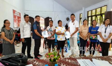 BLTS Kesra Ringankan Beban Warga Minut Jelang Natal