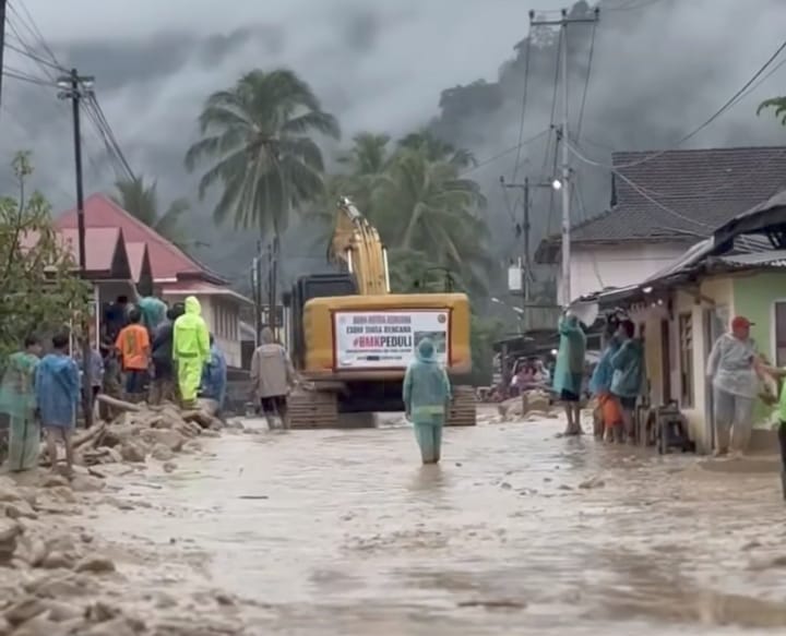 Banjir Bandang Kembali Terjang Maninjau, Putuskan Akses Bukittinggi-Lubuk Basung