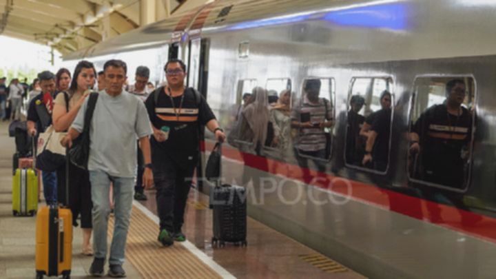 KCIC Optimistis: Penjualan Tiket Whoosh Natal Tembus 24 Ribu