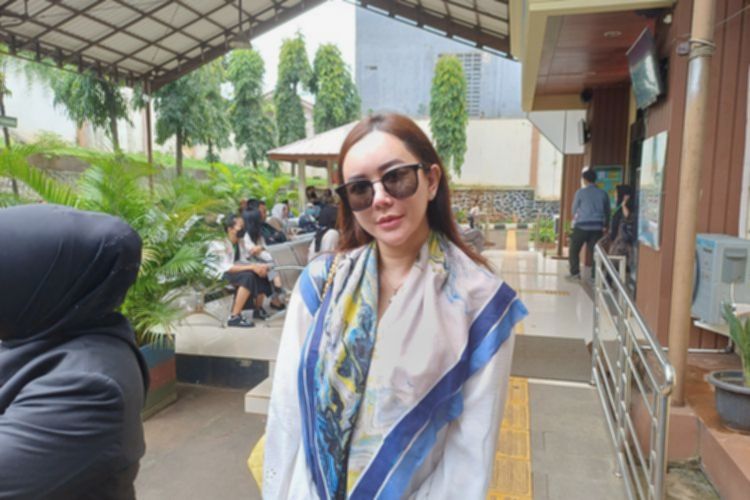 Aura Kasih Kumpulkan Bukti, Siap Laporkan Penyebar Hoaks Pencemaran Nama Baik