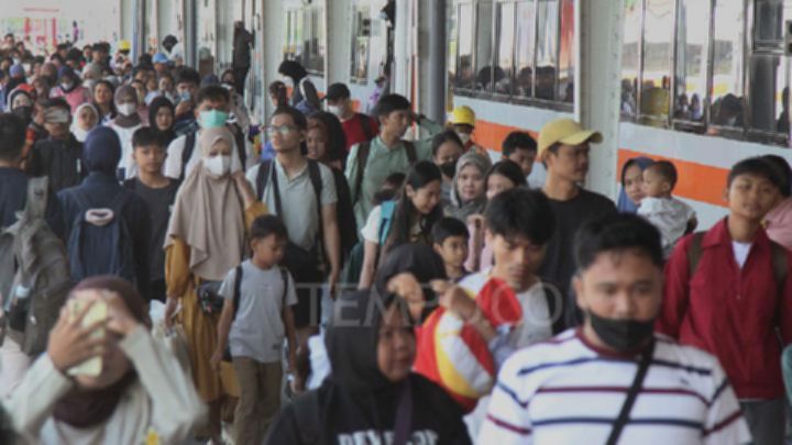 Penjualan Tiket Kereta Api Libur Nataru Tembus Angka 4 Juta