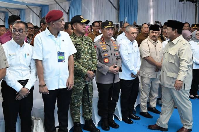 Prabowo Minta Aktif Apresiasi: Naikkan Pangkat, Beri Beasiswa!