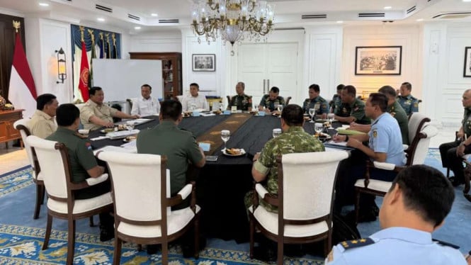 Prabowo Pimpin Rapat, Bahas Strategi Pertahanan dan Keamanan dengan TNI