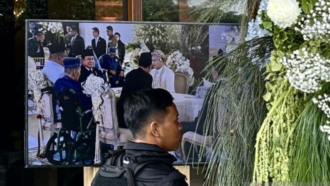 Prabowo-Jokowi Saksikan Sespri Ucap Ijab Kabul, Pejabat Berdatangan