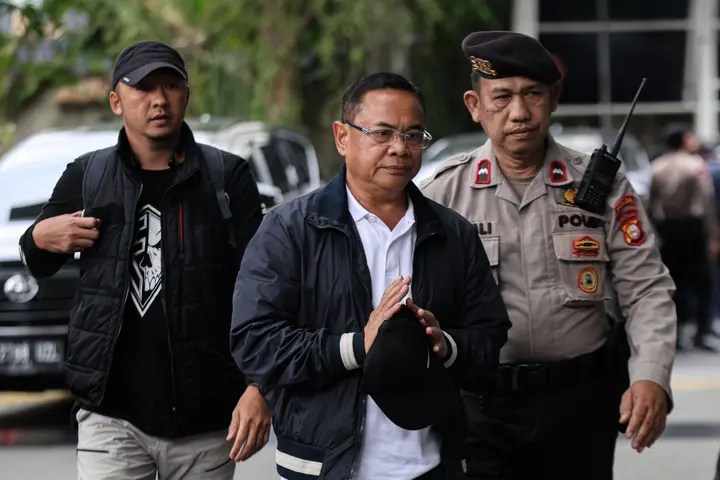 kpk-ott-bupati-pati:-miliaran-rupiah-disita-terkait-pemerasan-jabatan-desa