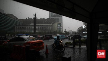 Jakarta Imbau WFH: Perusahaan Sesuaikan Jam Kerja, Antisipasi Cuaca Ekstrem!
