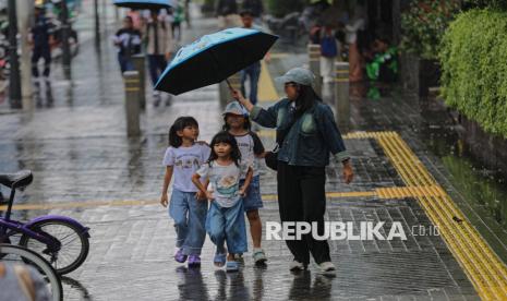 pramono-perpanjang-pjj-dan-wfh-di-jakarta-hingga-1-februari-2026